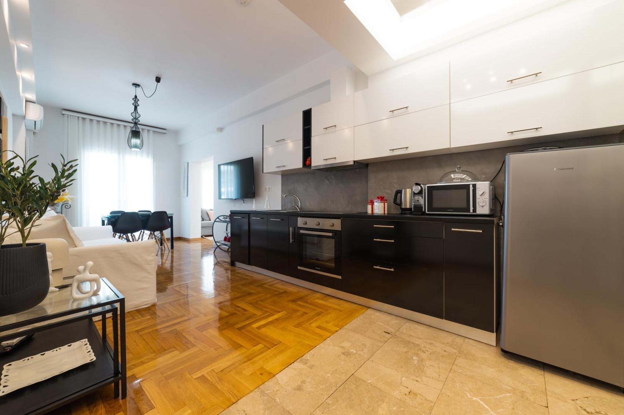 Apartment In Glyfada Center เอเธนส์ ภายนอก รูปภาพ