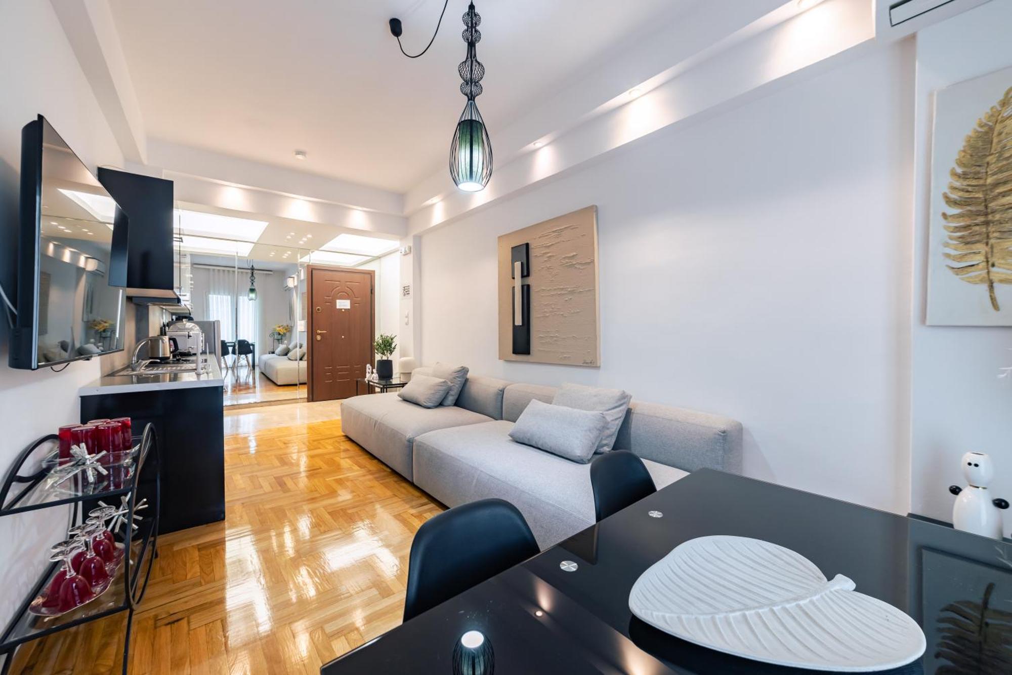 Apartment In Glyfada Center เอเธนส์ ภายนอก รูปภาพ
