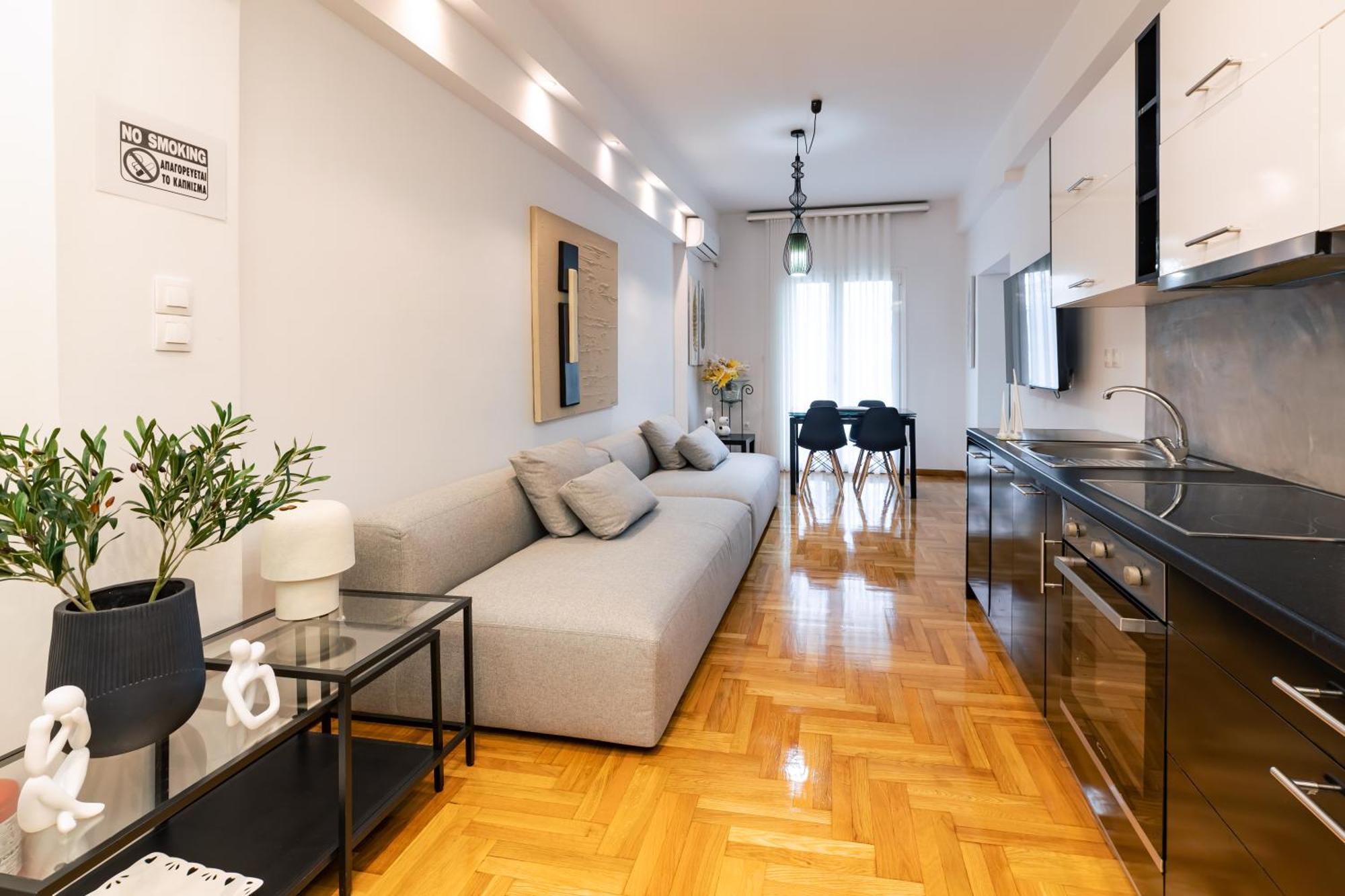 Apartment In Glyfada Center เอเธนส์ ภายนอก รูปภาพ