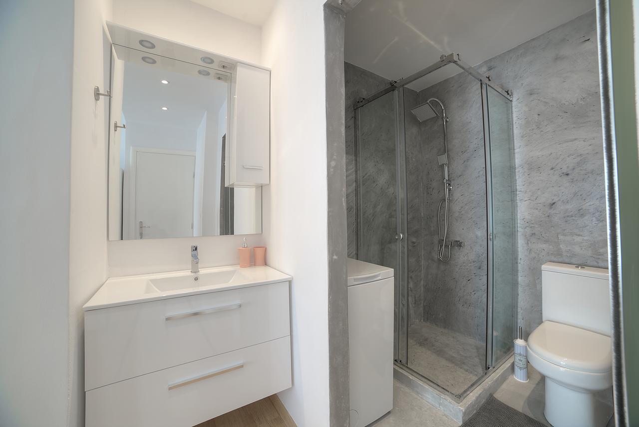 Apartment In Glyfada Center เอเธนส์ ภายนอก รูปภาพ